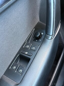 Volkswagen Passat, 2.0TDI 103KW Automat serviska Ojeté, 9/20 - 17