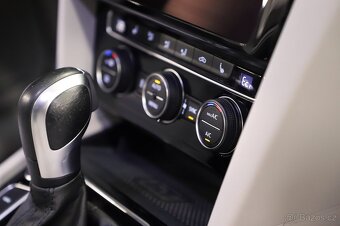 VW Passat GTE Variant 1.4 TSI 160kW DSG - záruka Autodraft - 17