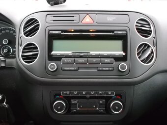 Volkswagen Golf Plus 1,4 16V vyhř.sed,aut.kl,parksenzory,TOP - 17