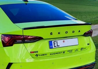 SKODA OCTAVIA 4 IV spoiler kridlo lipko na kufor - 17