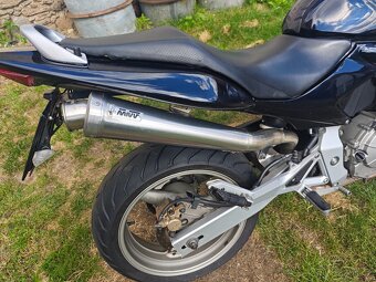 Honda Hornet 2006 - 17