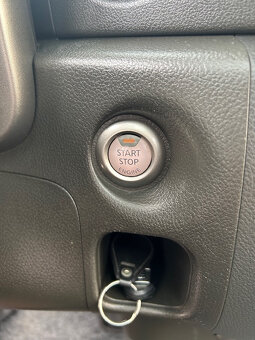 Nissan Cube 1,6i 81kw - 17
