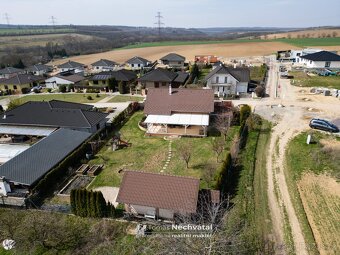 Prodej samostatně stojícího rodinného domu 5+kk s garáží - 17