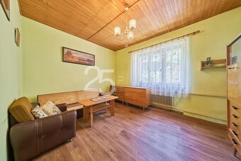 Prodej rodinného domu se zahradou a garáží v obci Úpice, okr - 17