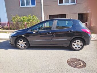 Peugeot 308 1,4 70 kw  2008 najeto 150 000 - 17