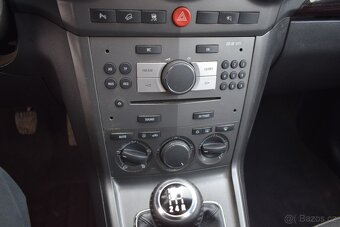 Opel Antara 2.0CDTi 4X4/TAŽNÉ/KŮŽE/MANUÁL/ - 17