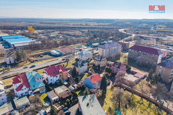 Prodej bytu 3+1, 71 m², OV, se zahradou a garáží, Jirkov - 17