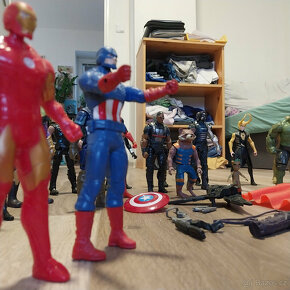 Marvel Avengers 31 figurek - 17