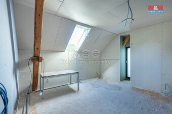 Prodej rodinného domu, 327 m², Benešov, ul. Okrouhlice - 17