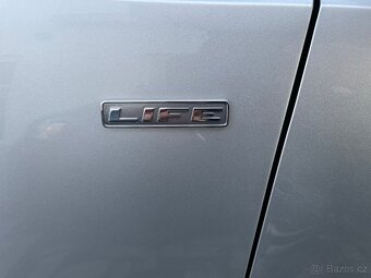 Prodám VOLKSWAGEN SHARAN 1.4 TSI 110 kW, edice LIFE, manuáln - 17