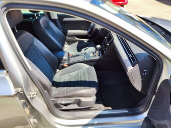 PASSAT VAR. Highline 2.0 TDI 110 kW 6DSG,ČR,Full LED,2x Kola - 17