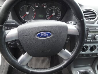 Prodám Ford Focus 1.6i,85kw - 17