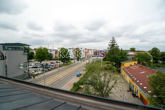Pronájem nového  podkrovního bytu 3+kk,  ulice Oblá (70m2),  - 17