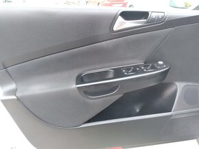 VOLKSWAGEN PASSAT VARIANT 2.0 TDI DSG COMFORTLINE SERVISKA - 17