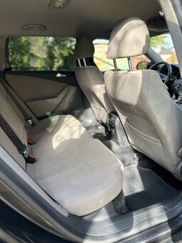 Volkswagen Passat B6, 2.0 TDI 125 kw základ - 17