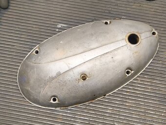 Víko spojky Jawa pérák 250 350 11 půlbuben 353 kryt motoru - 17