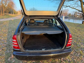 Mercedes-Benz W203 - 17