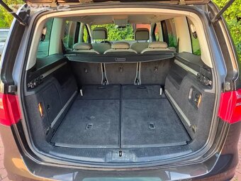 Alhambra 2.0TDI/103kW Style,4x4,7míst,2015,tažné,kamera - 17
