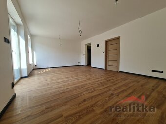 Nové rodinné domy ve Velké Polomi, okr. Ostrava - Město. - 17