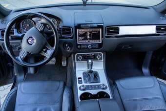 Volkswagen Touareg - 17