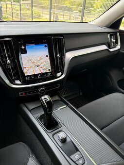 Volvo V60, D3, 2019, manuál - 17