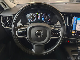 Volvo V90 2.0 D4 FWD Momentum 140kW 8AT - 17
