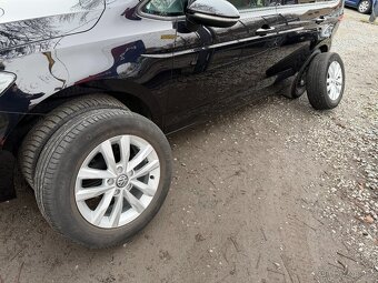 Volkswagen Touran 1,2 TSi 81kW 7 Míst Navi, ALU - 17