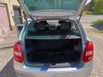Fabia II combi 1,4 16V 63kW + tažné zařízení - 17