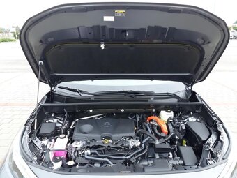 Toyota Rav4 2,5 Hybrid 4x4 Selection r.v. 2022 12 100 km - 17