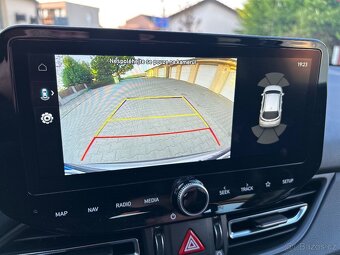 Hyundai i30, 1.6 CRDI 100kw, automat, DPH, 1.majitel, ZÁRUKA - 17