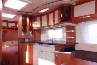 Hobby Mein Prestige 650 WFU  Velká Koupelna + Stan. - 17