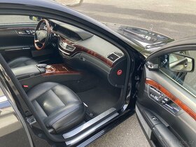 Mercedes-Benz Třídy S S500 LONG V8 320kW 4MATIC B&O - 17