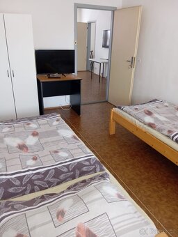 Ubytování pro firmy, studenty, stážisty i k soukromým účelům - 17
