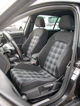 Volkswagen Golf GTE - 17