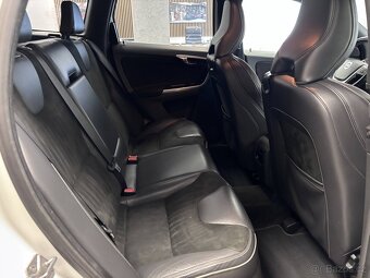 Volvo XC60 2,4 D4 R-Desing - 17