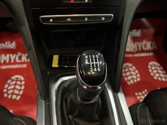 Renault MEGANE 1.5dci 85kW LIMITED EDITION 2019 PERFEKTNÍ - 17