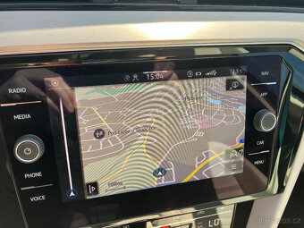 VOLKSWAGEN PASSAT 2,0 TDI DSG 70 821 km TAŽNÉ PANO - 17