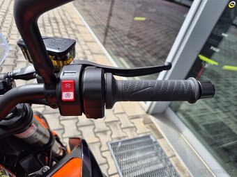 KTM 890 Duke GP - 17