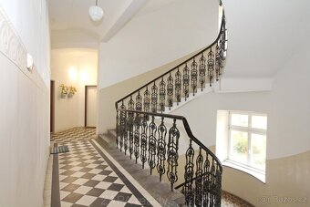 Pronájem bytu 2+kk 42 m2 s patrem na spaní, Praha 5 Smíchov, - 17