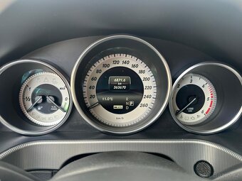 Mercedes Benz E300d Hybrid 2013 - 17