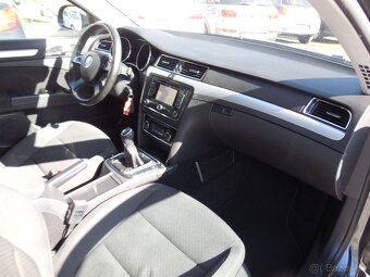 Prodám Škodu Superb 1.6 TDI 77kw Panorama Dig klima - 17