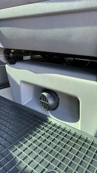 VW T5 Multivan 1.9 TDI 77kW - 17