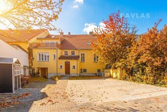 Pronájem velkého bytu 2+1, 94 m² s terasou 16 m² a vlastním  - 17