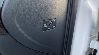 VW UP 1.0 ECOFUEL CNG NAVIGACE - 17