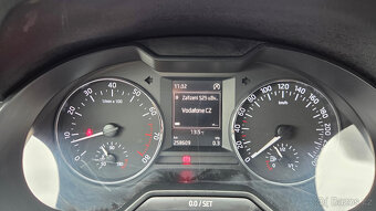 ŠKODA OCTAVIA 3 COMBI 1.4 TSI - ELEGANCE - BI-XENONY - 17