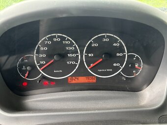 OBYTNÉ AUTO DINGHY - 79 000KM - MOC HEZKÉ - VELKÁ DOLOŽNOST - 17