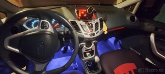 FORD FIESTA 1.2 - 17