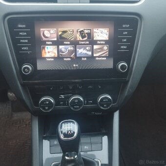 Škoda Octavia Combi 2.0 TDI - 17