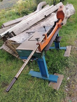 Tabulkové nůžky na plech Jesan NTP 1000 / 2,5 J - 17