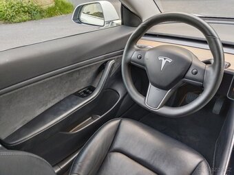 Tesla Model 3 Long Range Dual Motor AWD - odp. DPH - 17